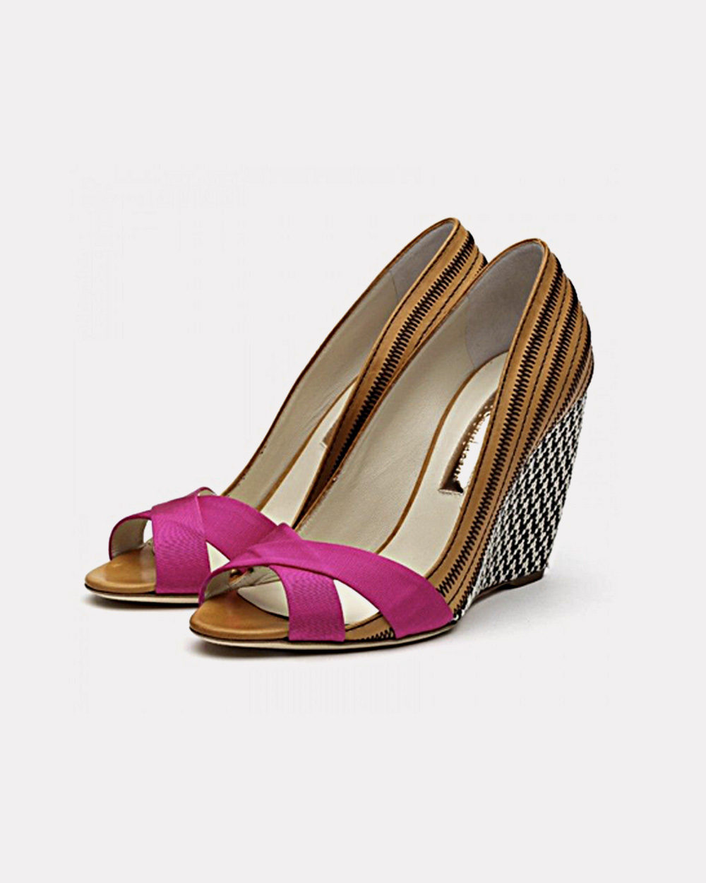 Sapato aberto frente cunha espinhada ctira frente rosa choc