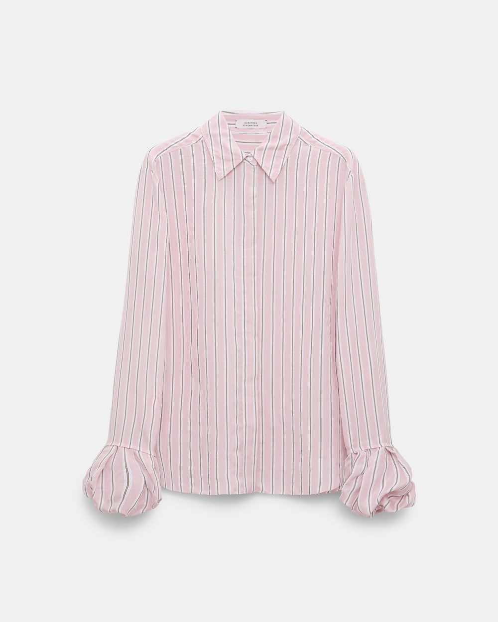 Blusa em voile de organza com punho abalonado