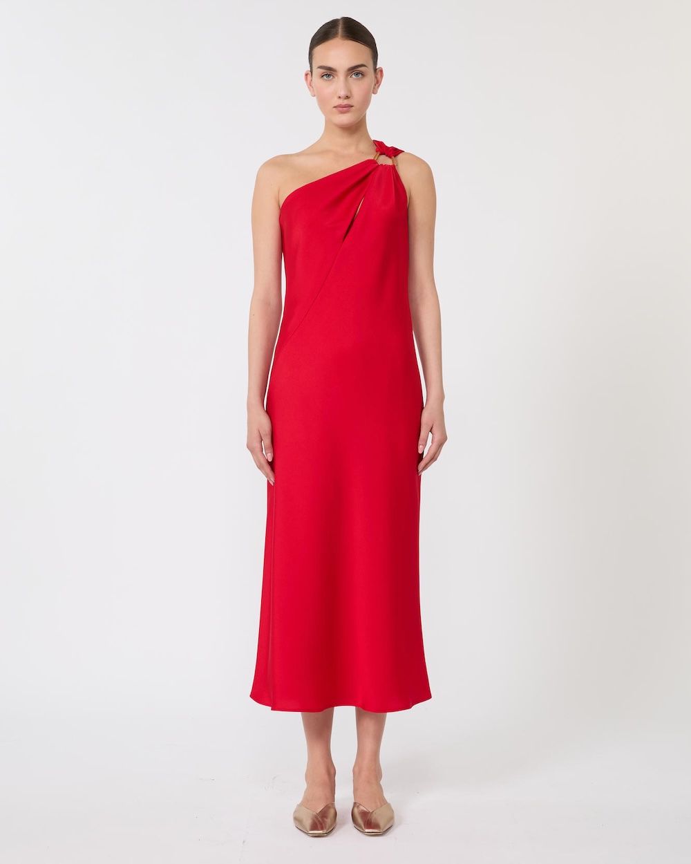 Vestido em cetim brilhante